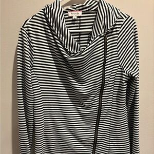 Cowl Neck Zipper light weight jacket/top.